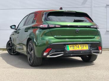 SPOTICAR Peugeot 308 E-308 54kwh Allure Auto 5dr Used Car - Saloon Electric Green - Keighley - 1200606209_5