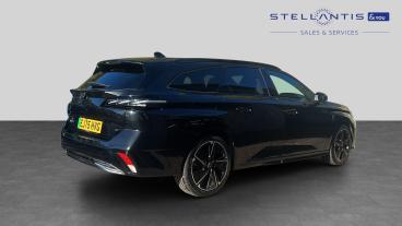 SPOTICAR Peugeot 308 E-308 54kwh Gt Auto 5dr Used Car - Estate Electric Black - Romford - 1200637212_3