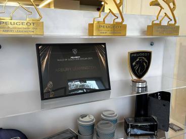 SPOTICAR Peugeot E-408 58kwh Gt Fastback Auto 5dr Used Car - Saloon Electric Red - Leamington - 1200557875_5