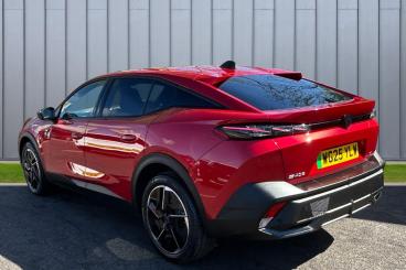 SPOTICAR Peugeot E-408 58kwh Gt Fastback Auto 5dr Used Car - Saloon Electric Red - Taunton - 1200593809_3