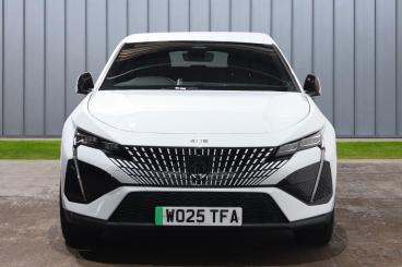 SPOTICAR Peugeot E-408 58kwh Gt Fastback Auto 5dr Used Car - Saloon Electric White - Weston-super-mare - 1200606881_2