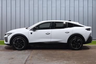 SPOTICAR Peugeot E-408 58kwh Gt Fastback Auto 5dr Used Car - Saloon Electric White - Weston-super-mare - 1200606881_5