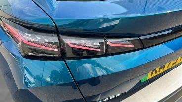 SPOTICAR Peugeot E-408 58kwh Gt Fastback Auto 5dr Used Car - Saloon Electric Blue - Maidstone - 1200618396_5