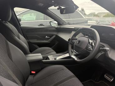 SPOTICAR Peugeot E-408 58kwh Gt Fastback Auto 5dr Used Car - Saloon Electric Black - Watford - 1200619550_3
