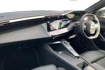 SPOTICAR Peugeot E-408 58kwh Gt Fastback Auto 5dr Used Car - Saloon Electric White - Southampton - 1200623869_2