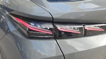 SPOTICAR Peugeot E-408 58kwh Gt Fastback Auto 5dr Used Car - Saloon Electric Grey - Romford - 1200635809_5