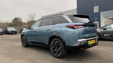 SPOTICAR Peugeot 5008 E-5008 73kwh Gt Auto 5dr Used Car - Mpv Electric  - Walton On Thames - 1200542559_5