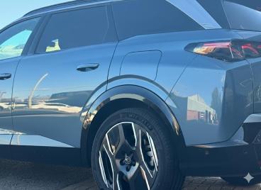 SPOTICAR Peugeot 5008 E-5008 73kwh Gt Auto 5dr Used Car - Mpv Electric Blue - Perth - 1200547830_5