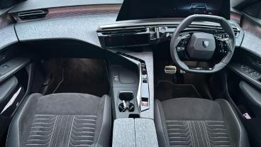 SPOTICAR Peugeot 5008 E-5008 73kwh Gt Auto 5dr Used Car - Mpv Electric Grey - Leicester - 1200554324_4