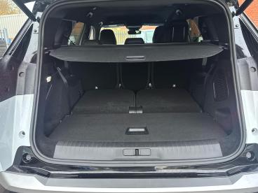 SPOTICAR Peugeot 5008 E-5008 73kwh Gt Auto 5dr Used Car - Mpv Electric White - Newbury - 1200557862_5