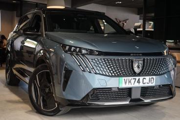 SPOTICAR Peugeot 5008 E-5008 73kwh Gt Auto 5dr (11kw Charger) Used Car - Mpv Electric Blue - Stourbridge - 1200627179_1