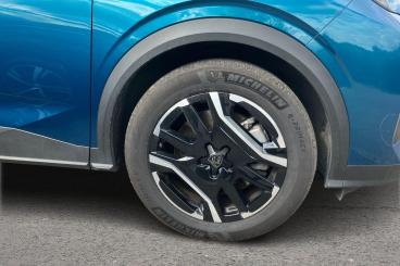 SPOTICAR Peugeot 5008 E-5008 73kwh Allure Auto 5dr (11kw Charger) Used Car - Mpv Electric Blue - Newbury - 1200630197_5