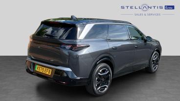 SPOTICAR Peugeot 5008 E-5008 73kwh Gt Auto 5dr (11kw Charger) Used Car - Mpv Electric Grey - Walton On Thames - 1200630657_3