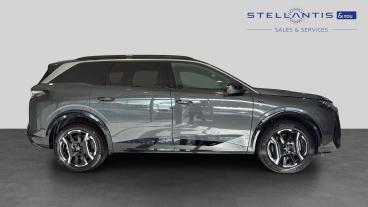 SPOTICAR Peugeot 5008 E-5008 73kwh Gt Auto 5dr (11kw Charger) Used Car - Mpv Electric Grey - West London - 1200643125_2