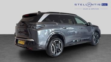SPOTICAR Peugeot 5008 E-5008 73kwh Gt Auto 5dr (11kw Charger) Used Car - Mpv Electric Grey - West London - 1200643125_3