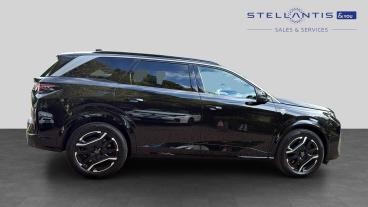 SPOTICAR Peugeot 5008 E-5008 73kwh Gt Auto 5dr (11kw Charger) Used Car - Mpv Electric Black - Godalming - 1200643208_2