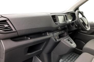 SPOTICAR Peugeot Expert E-expert E 1000 75kwh Professional Premium + Standard Panel Used Car - Commercial Vehicle Electric White - Southend-on-sea - 1200391779_2