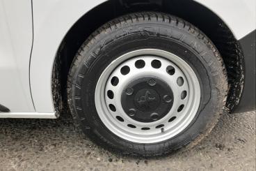 SPOTICAR Peugeot Expert E-expert E 1000 75kwh Professional Premium + Standard Panel Used Car - Commercial Vehicle Electric White - Southend-on-sea - 1200391779_5