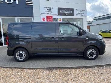 SPOTICAR Peugeot Expert E-expert 75kwh Professional Standard Panel Van Auto Mwb 6dr Used Car - Commercial Vehicle Electric Grey - Ryde - 1200525809_3