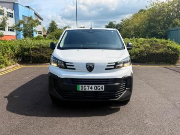 SPOTICAR Peugeot Expert E-expert 75kwh Professional Long Panel Van Auto Lwb 6dr (7. Used Car - Commercial Vehicle Electric White - Crewe - 1200551818_3
