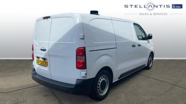 SPOTICAR Peugeot Expert E-expert E 1200 75kwh Professional Standard Panel Van Auto Used Car - Commercial Vehicle Electric White - Romford - 1200584715_3