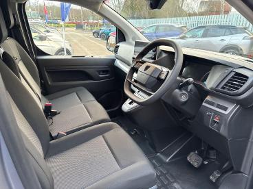 SPOTICAR Peugeot Expert E-expert 75kwh Professional Standard Panel Van Auto Mwb 6dr Used Car - Commercial Vehicle Electric Grey - Tonbridge - 1200594431_4