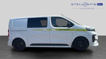 SPOTICAR Peugeot Expert E-expert 75kwh Sport Standard Crew Van Auto Mwb 6dr (7.4kw Used Car - Commercial Vehicle Electric White - Leicester - 1200604651_2