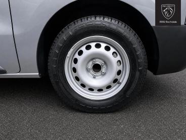 SPOTICAR Peugeot Expert E-expert E 1200 75kwh Professional Standard Panel Van Auto Used Car - Commercial Vehicle Electric Grey - Rochdale - 1200607241_5