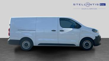 SPOTICAR Peugeot Expert E-expert 75kwh Professional Long Panel Van Auto Lwb 6dr (7. Used Car - Commercial Vehicle Electric White - Leicester - 1200611398_2