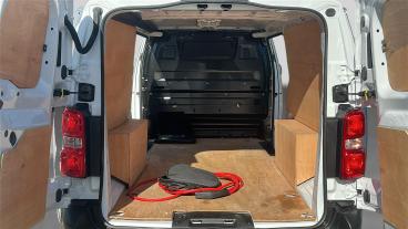 SPOTICAR Peugeot Expert E-expert 75kwh Professional Long Panel Van Auto Lwb 6dr (7. Used Car - Commercial Vehicle Electric White - Leicester - 1200611398_5