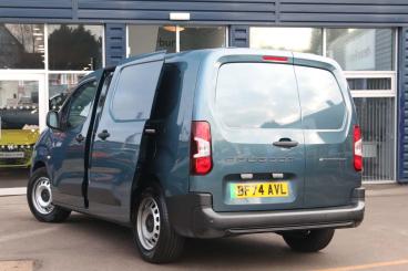 SPOTICAR Peugeot Partner E-partner 52kwh Professional Long Crew Van Auto Lwb 6dr (7.4 Used Car - Commercial Vehicle Electric  - Lichfield - 1200478711_5