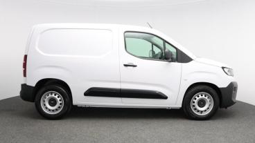 SPOTICAR Peugeot Partner E-partner 800 52kwh Professional Standard Panel Van Auto Swb Used Car - Commercial Vehicle Electric White - St. Austell - 1200523857_2