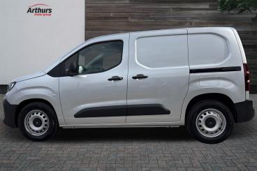 SPOTICAR Peugeot Partner E-partner 800 52kwh Professional Standard Panel Van Auto Swb Used Car - Commercial Vehicle Electric Silver - Wrexham - 1200538823_4