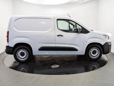 SPOTICAR Peugeot Partner E-partner 800 50kwh Professional Premium + Standard Panel Va Used Car - Commercial Vehicle Electric White - County Antrim - 1200545545_2