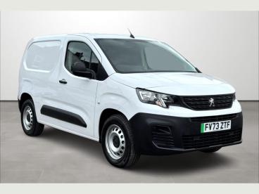 SPOTICAR Peugeot Partner E-partner 800 50kwh Professional Premium + Standard Panel Va Used Car - Commercial Vehicle Electric White - Uckfield - 1200555789_1