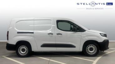SPOTICAR Peugeot Partner E-partner 750 52kwh Professional Long Panel Van Auto Lwb 6dr Used Car - Commercial Vehicle Electric White - West London - 1200563050_2
