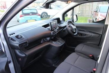 SPOTICAR Peugeot Partner E-partner 800 52kwh Asphalt Standard Panel Van Auto Swb 5dr Used Car - Commercial Vehicle Electric Grey - Dorchester - 1200581674_2