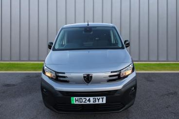 SPOTICAR Peugeot Partner E-partner 800 52kwh Asphalt Standard Panel Van Auto Swb 5dr Used Car - Commercial Vehicle Electric Grey - Dorchester - 1200581674_3