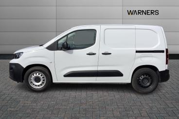 SPOTICAR Peugeot Partner E-partner 800 50kwh Professional Premium + Standard Panel Va Used Car - Commercial Vehicle Electric White - Gloucester - 1200583414_5