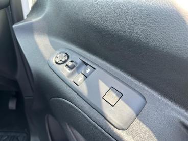 SPOTICAR Peugeot Partner E-partner 750 52kwh Asphalt Long Panel Van Auto Lwb 6dr (7.4 Used Car - Commercial Vehicle Electric White - Worcester - 1200601241_5