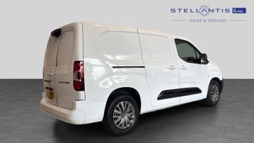 SPOTICAR Peugeot Partner E-partner 750 52kwh Asphalt Long Panel Van Auto Lwb 6dr (11k Used Car - Commercial Vehicle Electric White - West London - 1200621697_3
