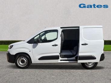 SPOTICAR Peugeot Partner E-partner 800 52kwh Professional Standard Panel Van Auto Swb Used Car - Commercial Vehicle Electric White - Essex - 1200631059_5