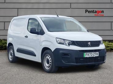 SPOTICAR Peugeot Partner E-partner 800 50kwh Professional Premium + Standard Panel Va Used Car - Commercial Vehicle Electric White - Burton-on-trent - 1200632946_1