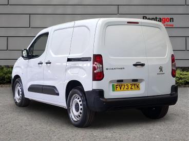 SPOTICAR Peugeot Partner E-partner 800 50kwh Professional Premium + Standard Panel Va Used Car - Commercial Vehicle Electric White - Burton-on-trent - 1200632946_2