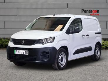 SPOTICAR Peugeot Partner E-partner 800 50kwh Professional Premium + Standard Panel Va Used Car - Commercial Vehicle Electric White - Burton-on-trent - 1200632946_4