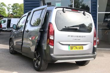 SPOTICAR Peugeot Rifter E-rifter 52kwh Gt Standard Mpv Auto 5dr (7.4kw Charger) Used Car - Mpv Electric Grey - Lichfield - 1200510285_3