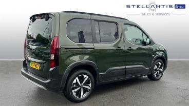 SPOTICAR Peugeot Rifter E-rifter 52kwh Gt Standard Mpv Auto 5dr (7.4kw Charger) Used Car - Mpv Electric Green - Stockport - 1200566655_4