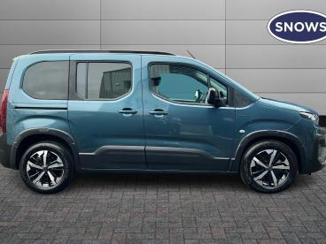 SPOTICAR Peugeot Rifter E-rifter 52kwh Gt Standard Mpv Auto 5dr (7.4kw Charger) Used Car - Mpv Electric Blue - Romsey - 1200572093_4