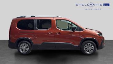 SPOTICAR Peugeot Rifter E-rifter 50kwh Allure Premium Long Mpv Auto 5dr (7.4kw Char Used Car - Mpv Electric  - Godalming - 1200606440_2