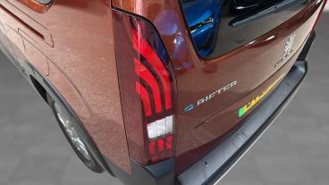 SPOTICAR Peugeot Rifter E-rifter 50kwh Allure Premium Long Mpv Auto 5dr (7.4kw Char Used Car - Mpv Electric  - Godalming - 1200606440_5